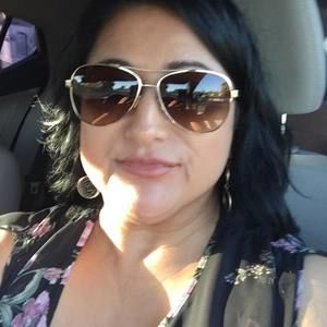 Meet your Posher, Cynthia